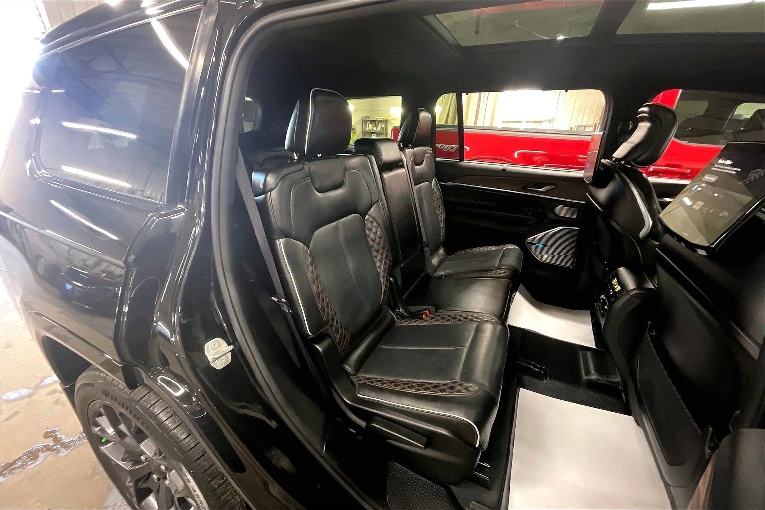 2023 Jeep Grand Cherokee L Summit