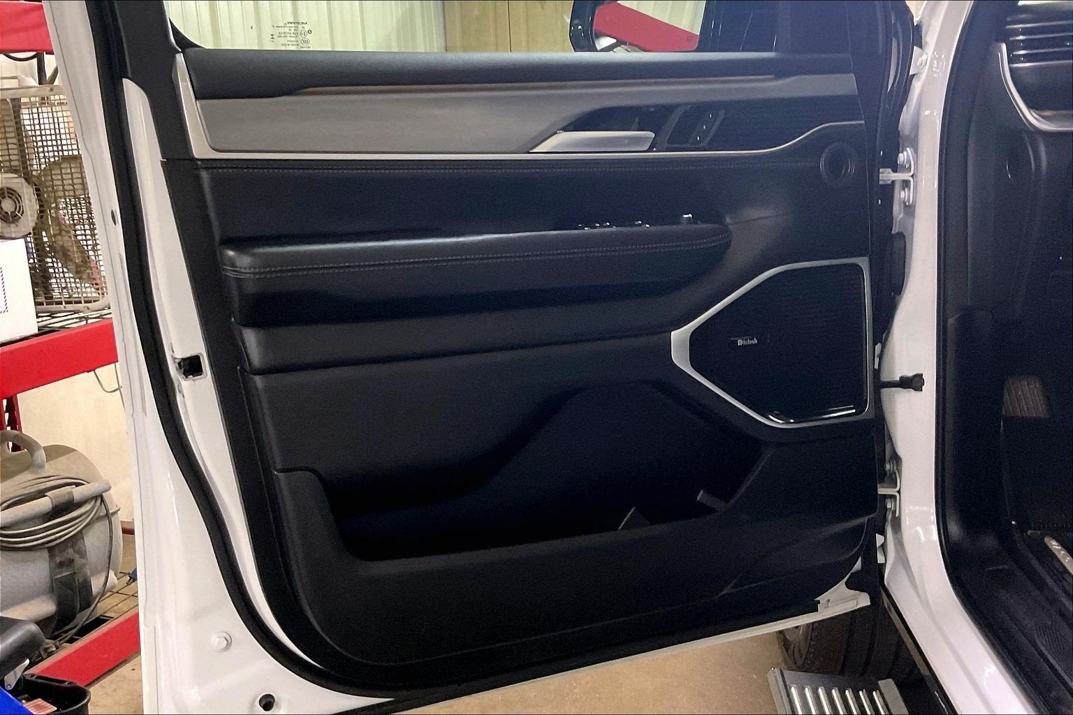 2026 Jeep Grand Wagoneer Limited Reserve