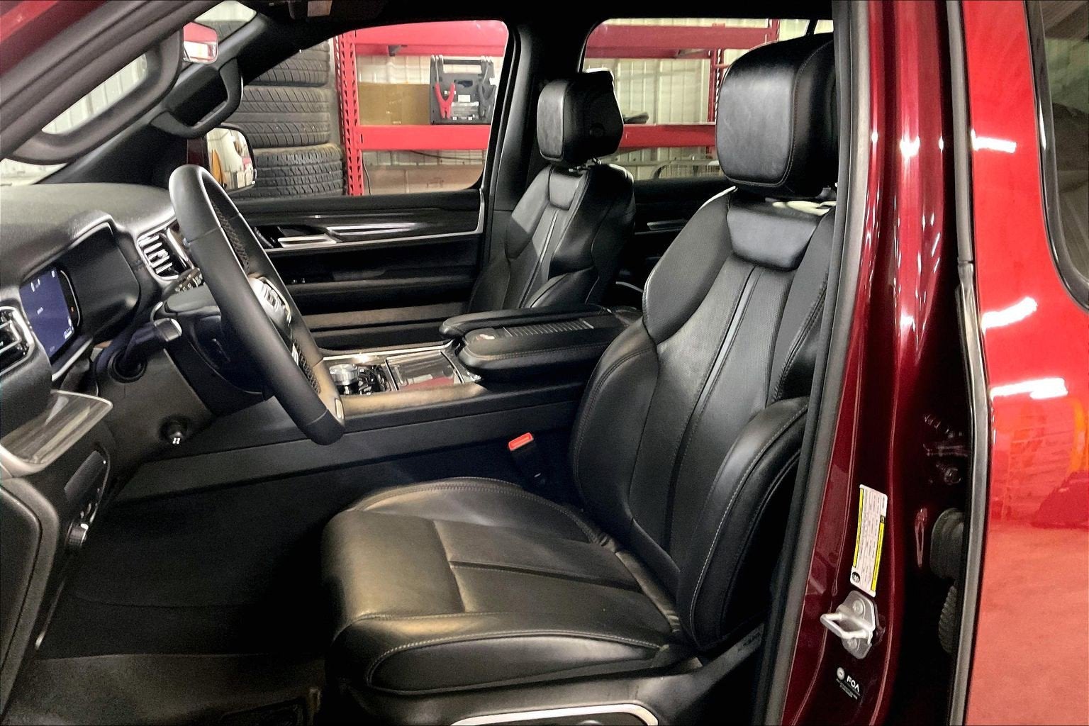 2022 Jeep Wagoneer Series III