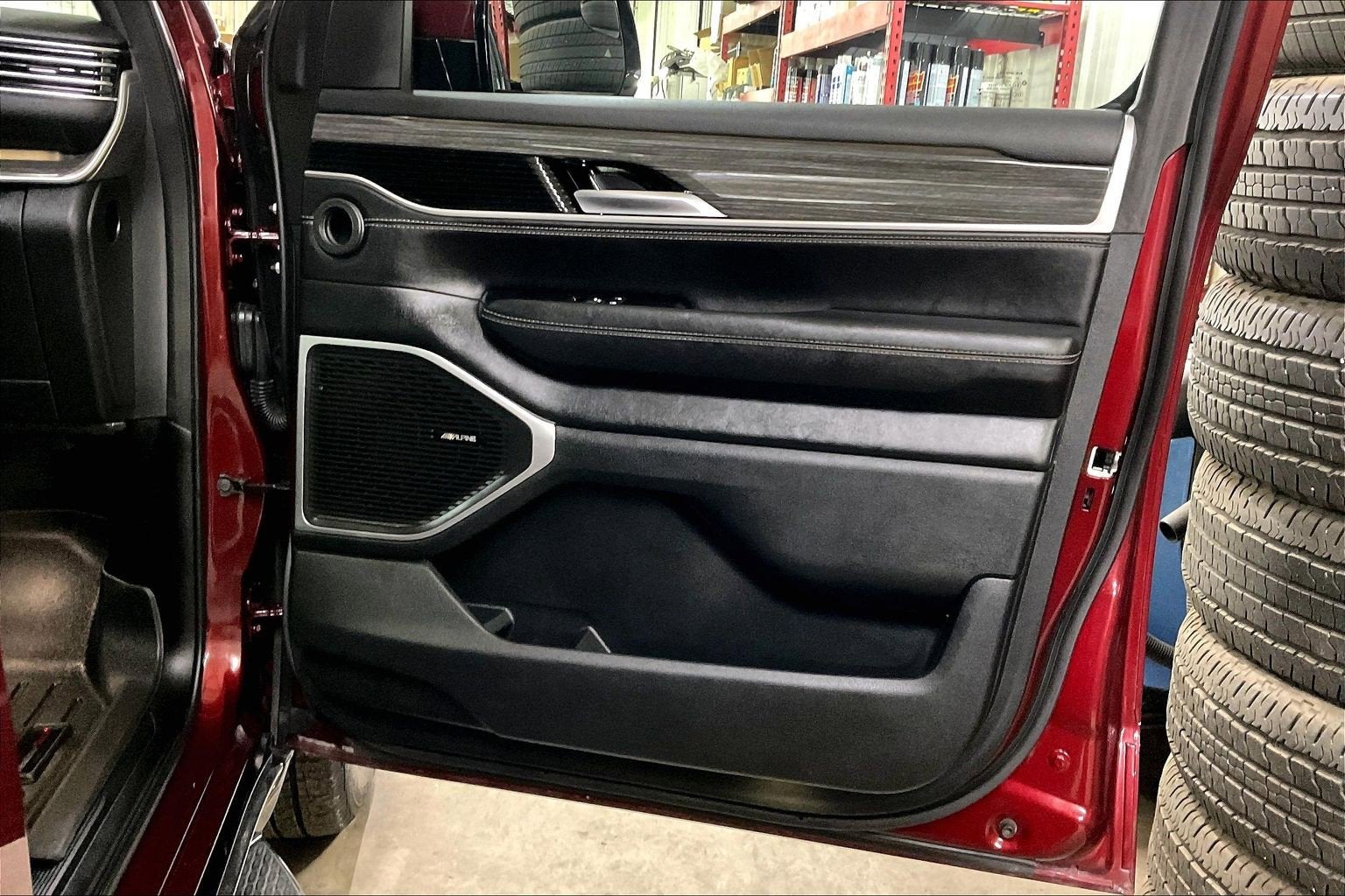 2022 Jeep Wagoneer Series III