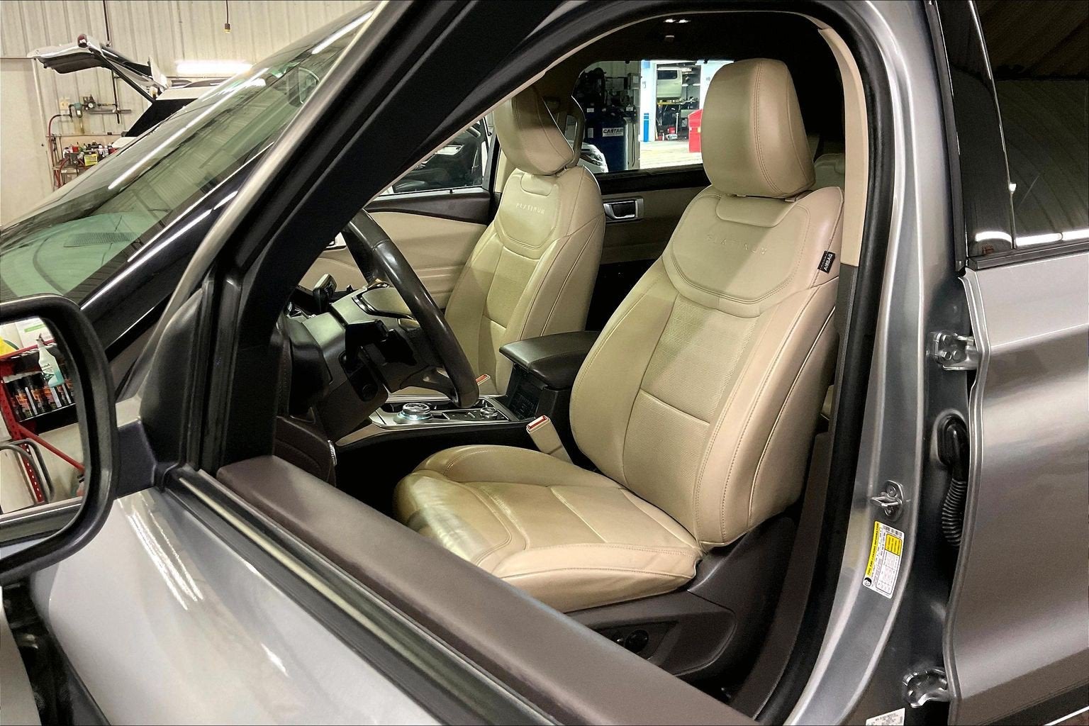2021 Ford Explorer Platinum