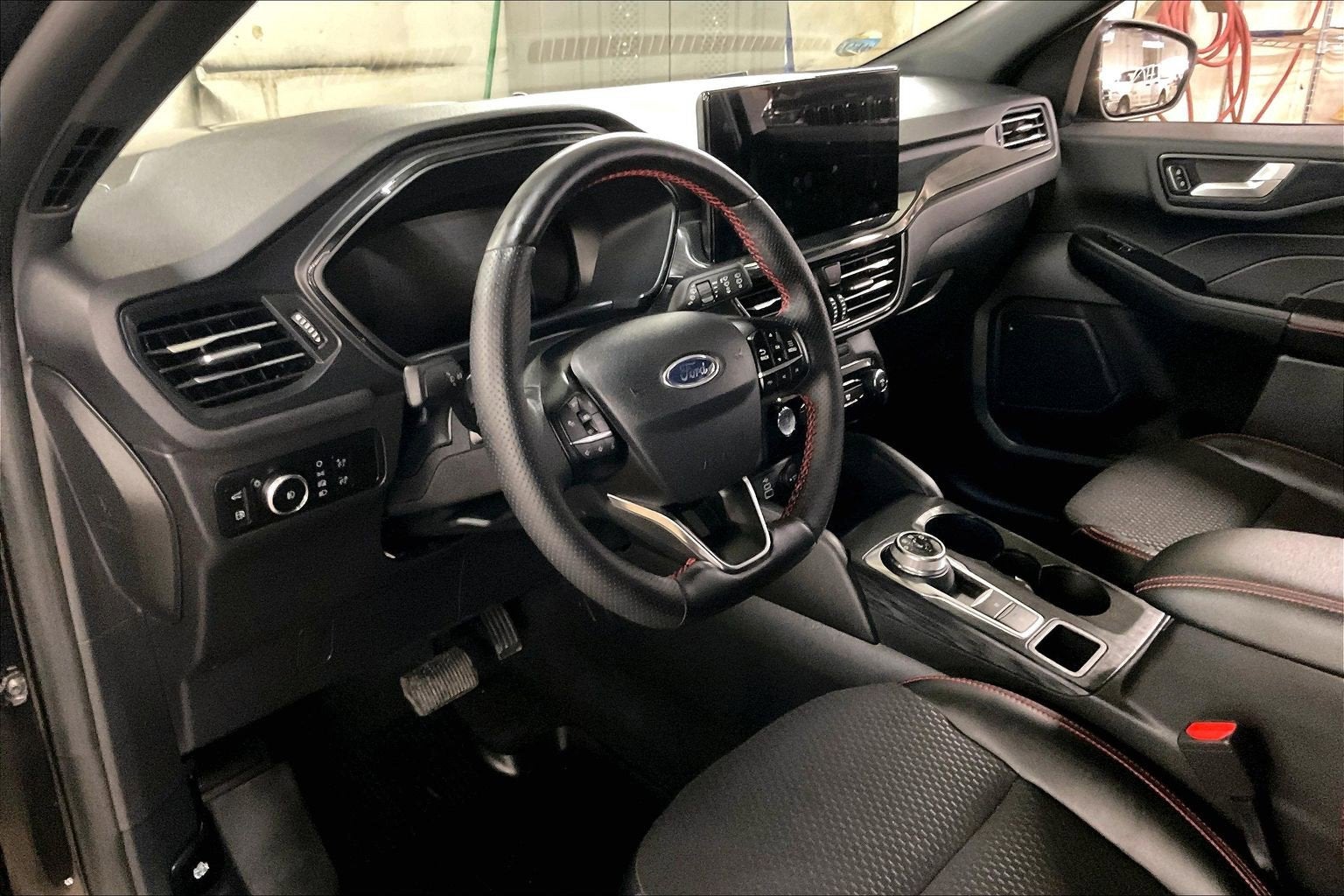 2025 Ford Escape ST-Line Select
