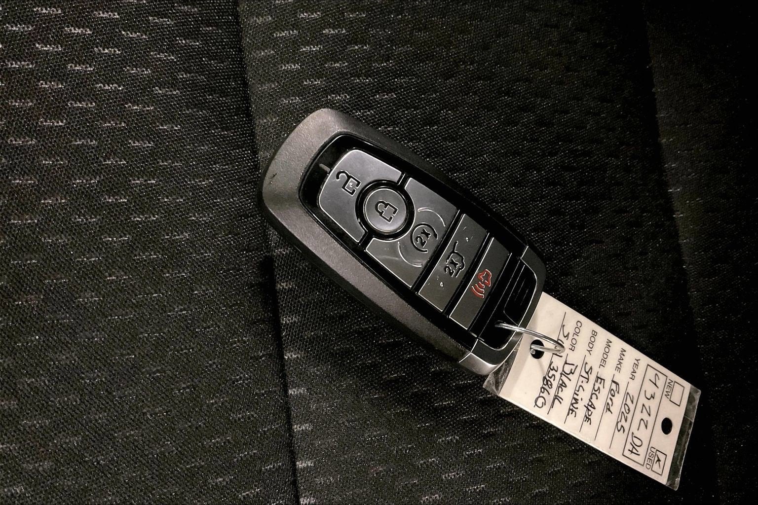 2025 Ford Escape ST-Line Select