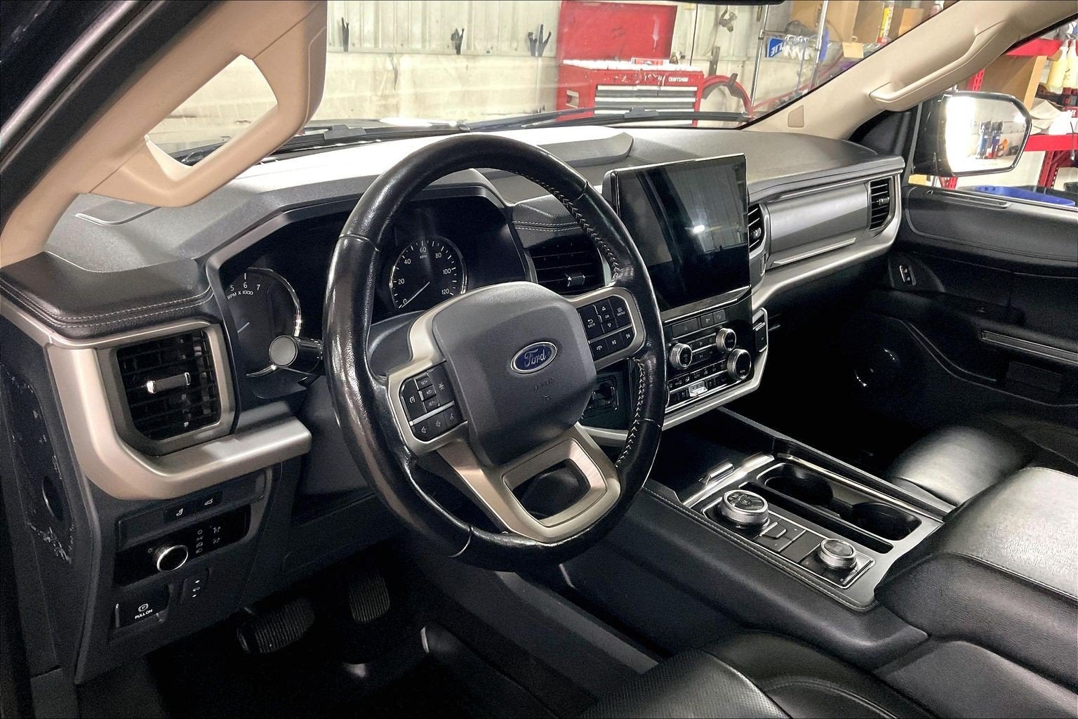2023 Ford Expedition Max XLT