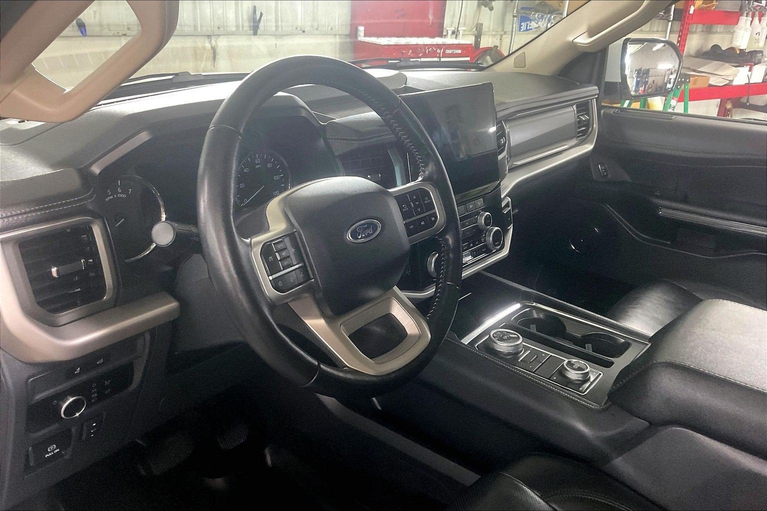 2024 Ford Expedition Max XLT