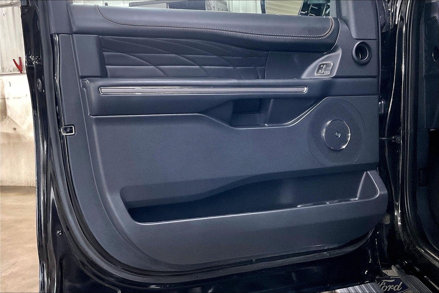 2024 Ford Expedition Max Platinum