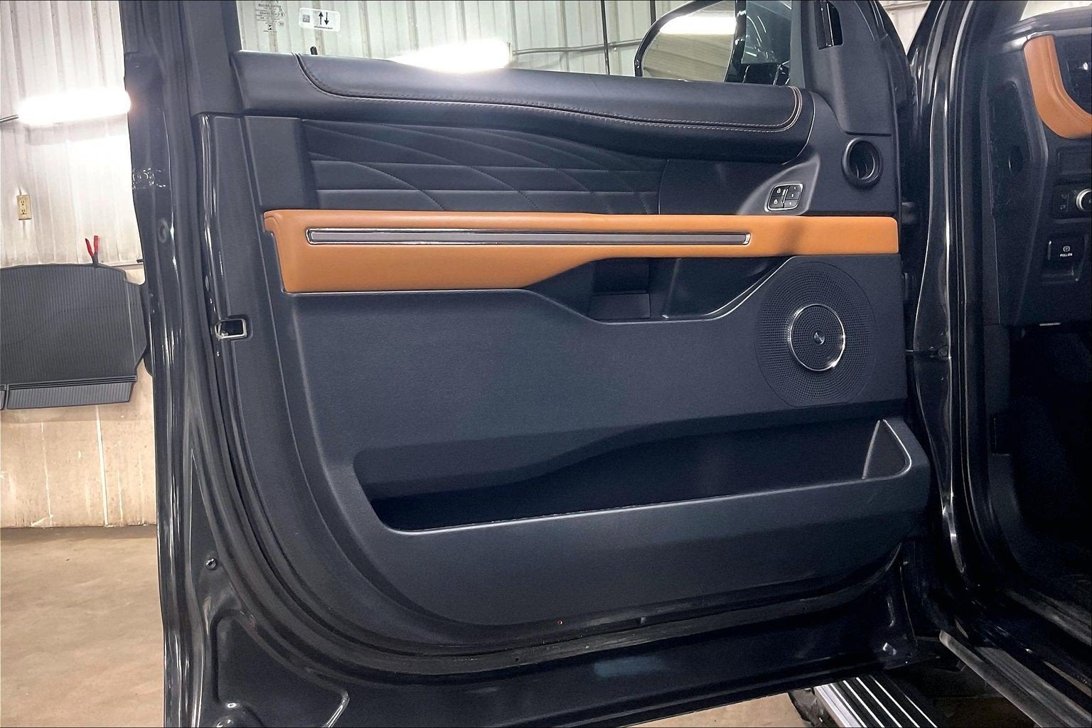 2022 Ford Expedition Max Platinum