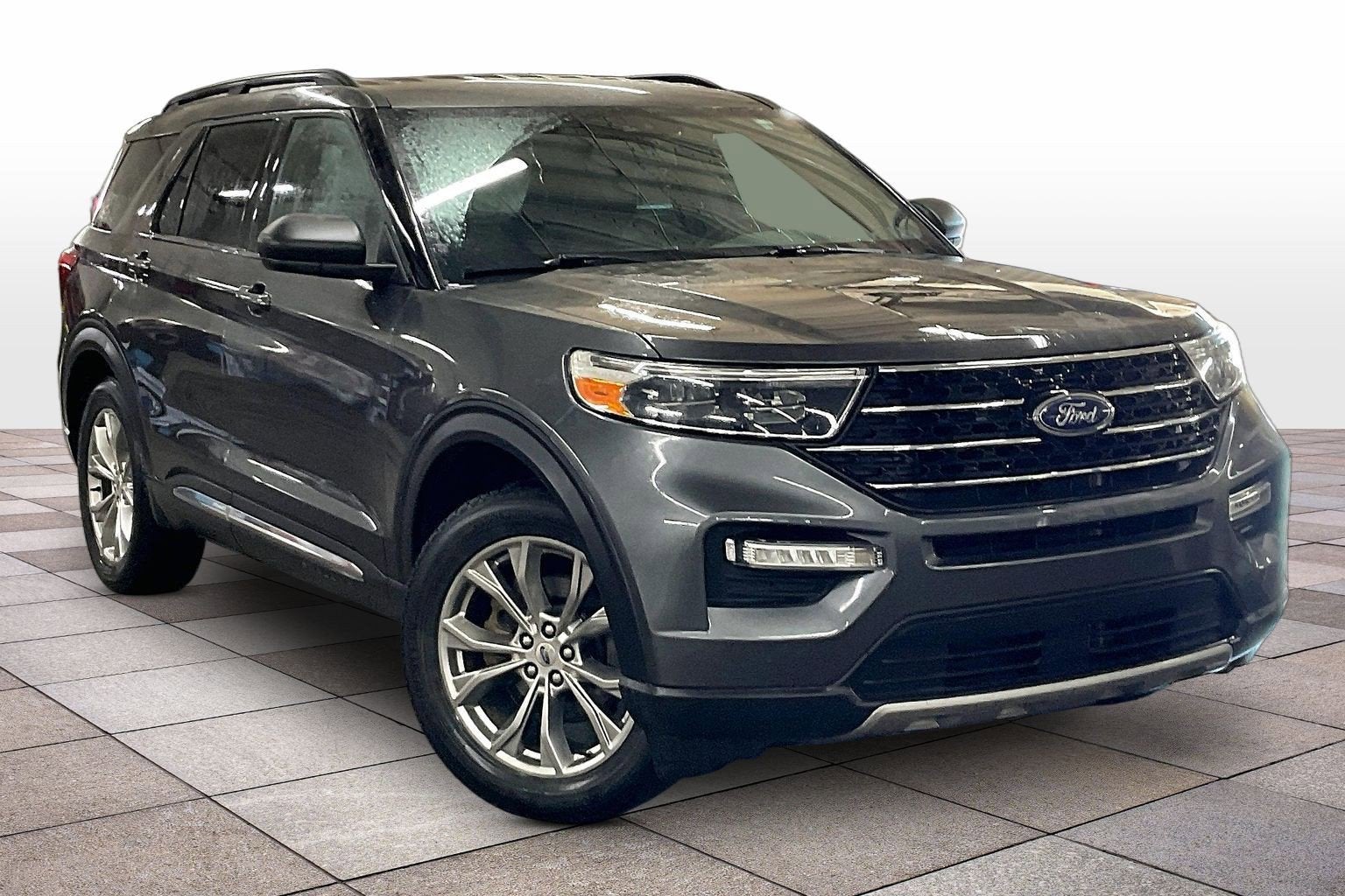 2020 Ford Explorer XLT 4WD's photo