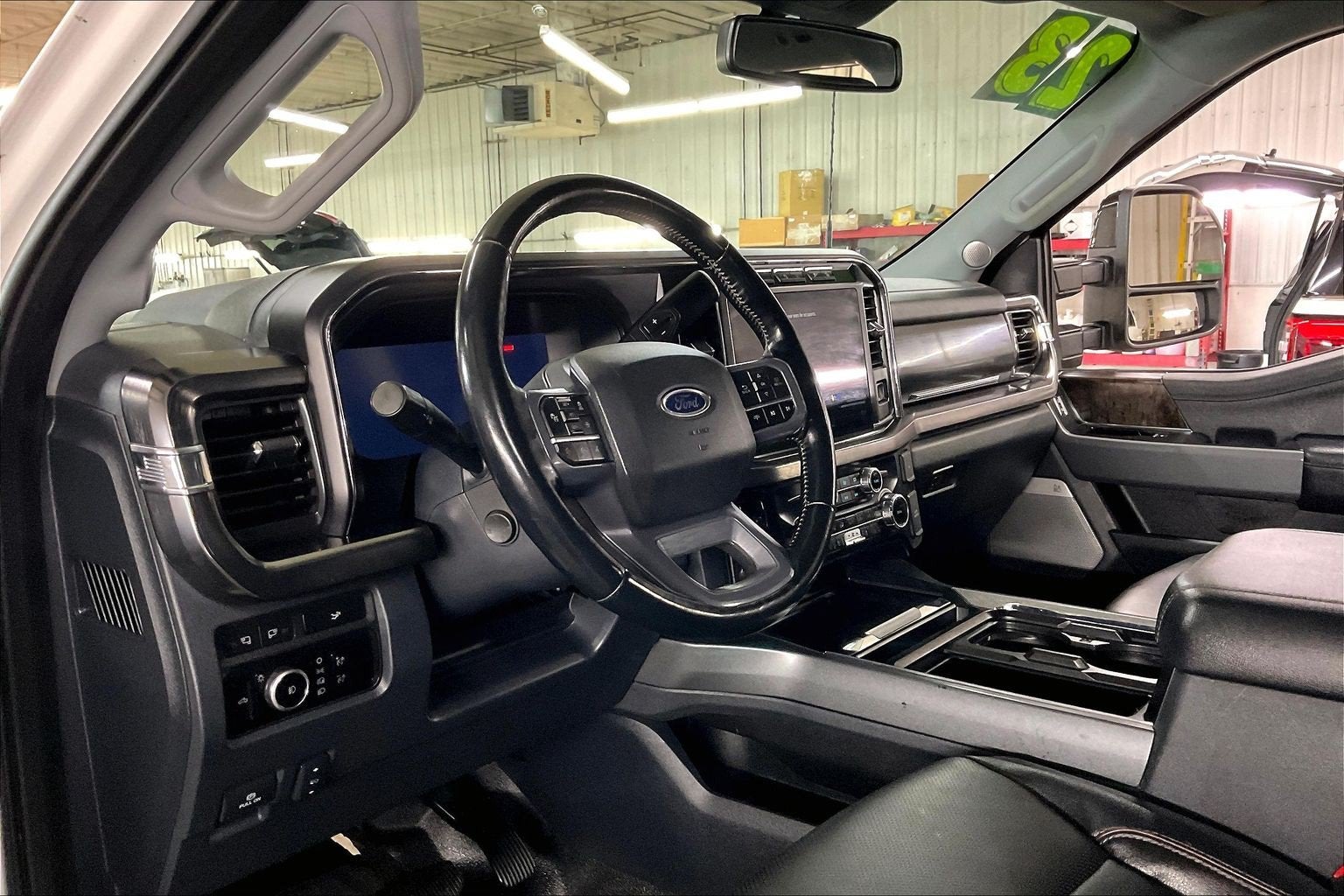 2023 Ford Super Duty F-250 SRW LARIAT