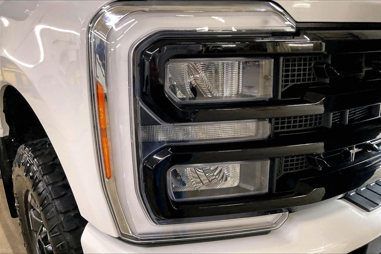2023 Ford Super Duty F-250 SRW LARIAT