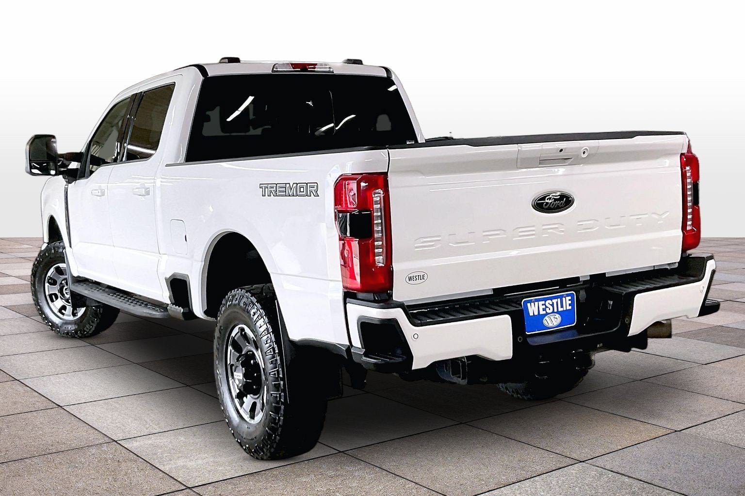 2023 Ford Super Duty F-250 SRW LARIAT