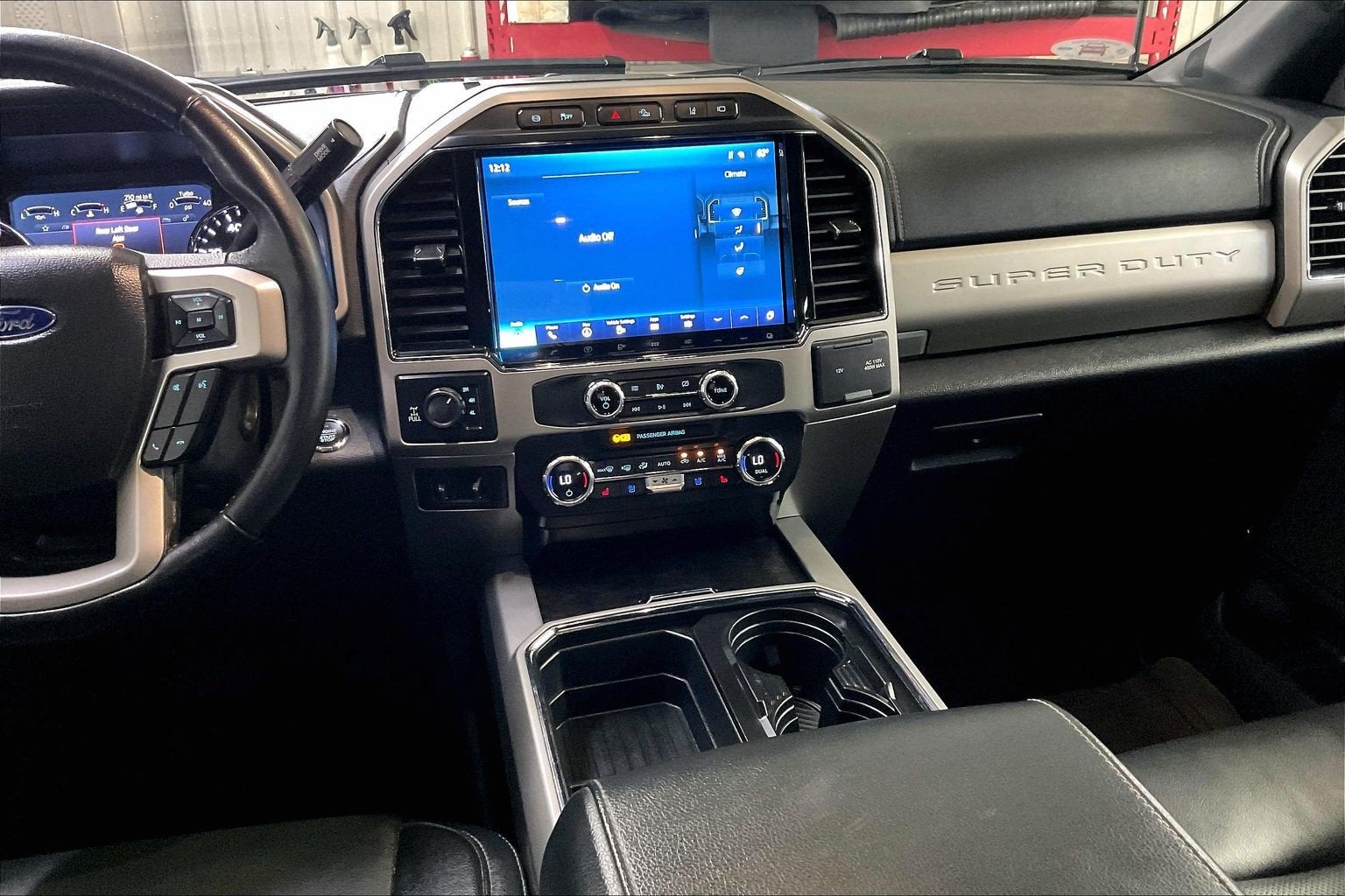 2022 Ford Super Duty F-350 SRW LARIAT