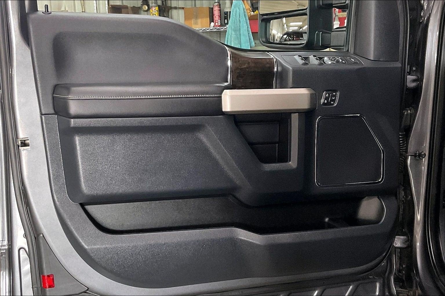 2022 Ford Super Duty F-250 SRW LARIAT