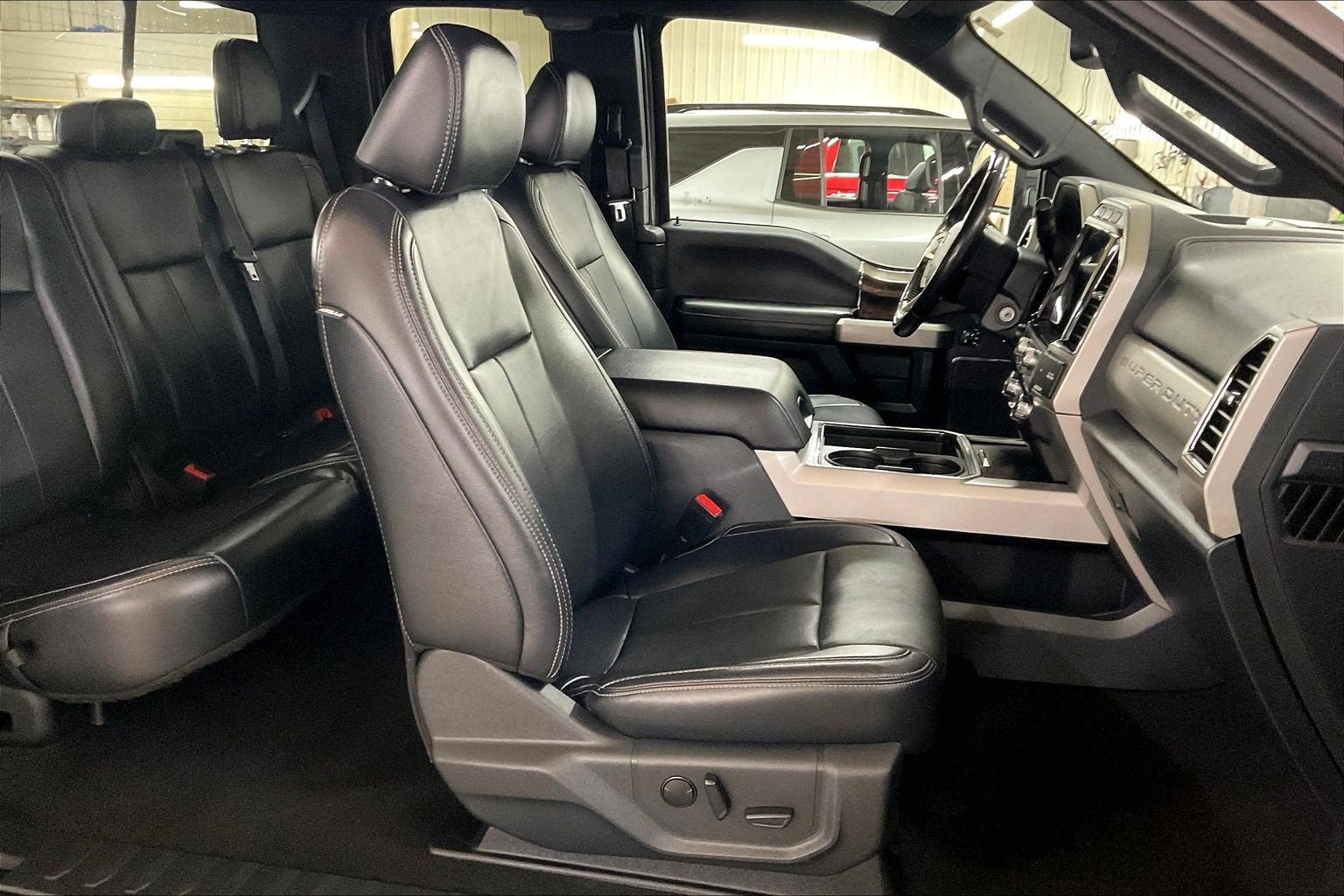 2022 Ford Super Duty F-250 SRW LARIAT