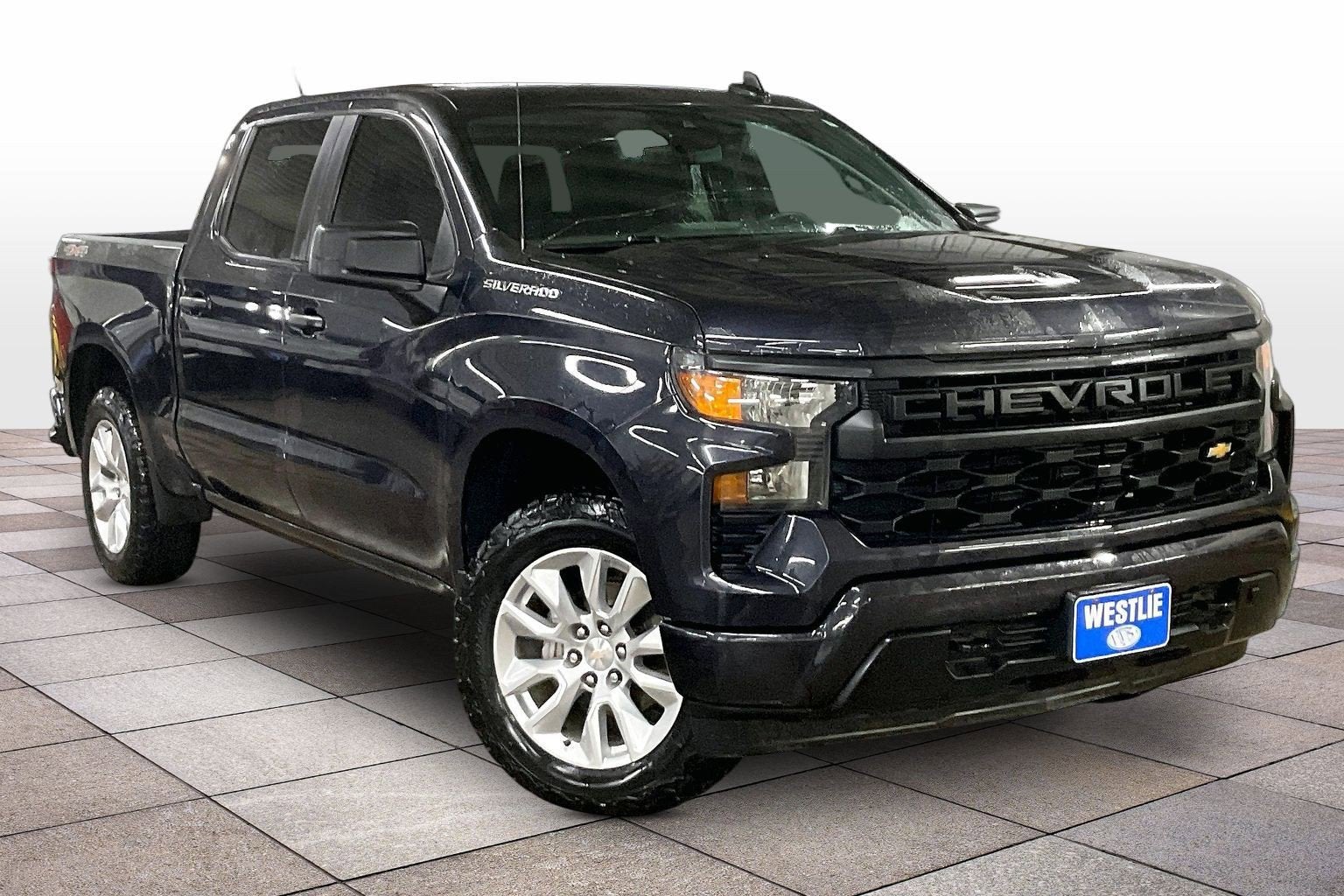 2022 Chevrolet Silverado 1500 Custom 4X4 Crew Cab Short Box's photo