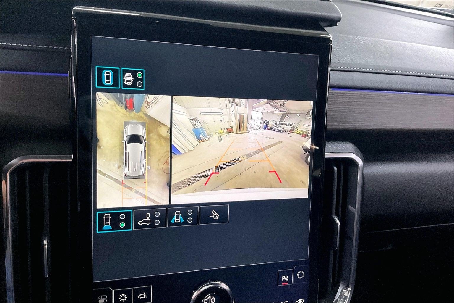 2025 GMC Acadia AWD Denali