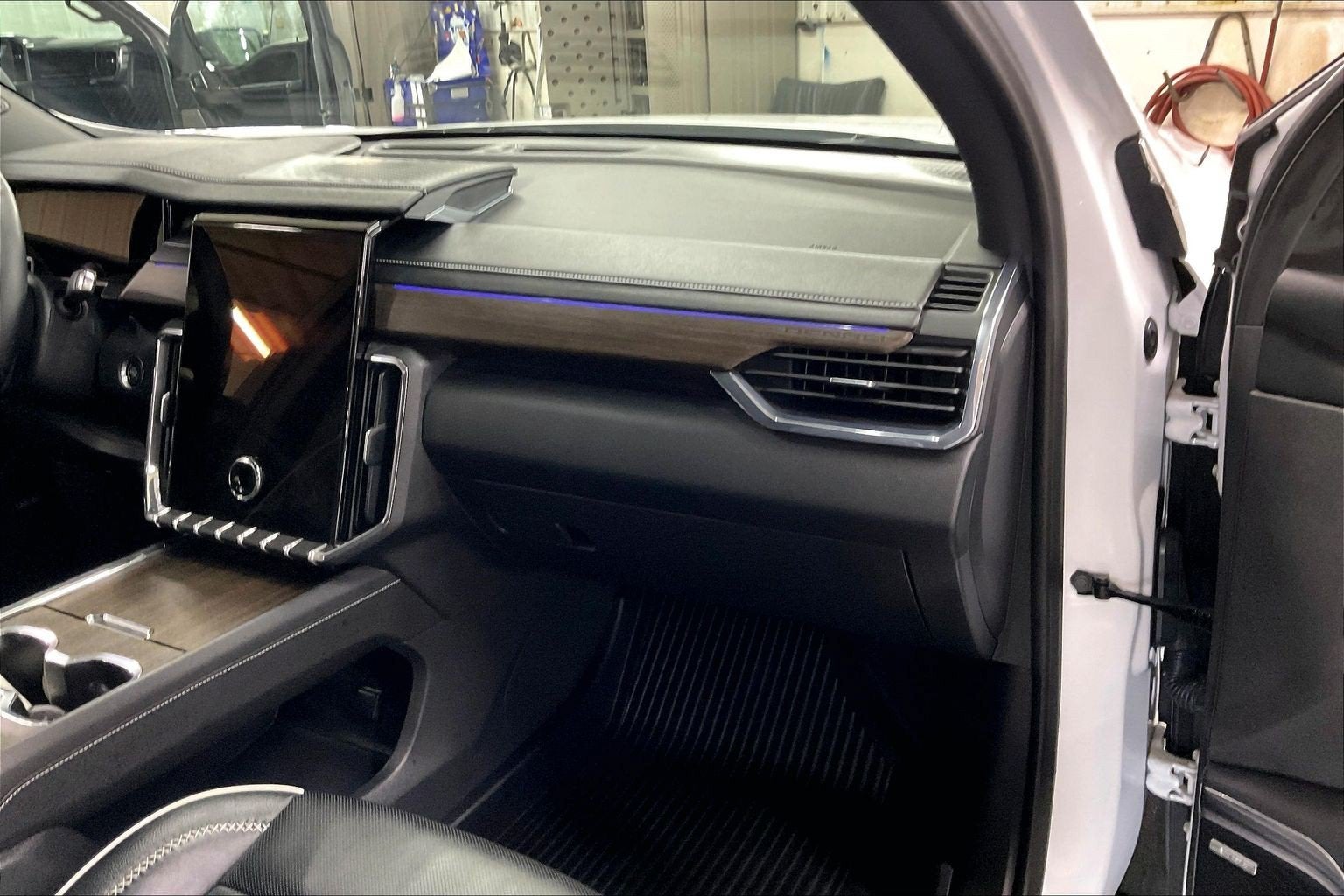 2025 GMC Acadia AWD Denali