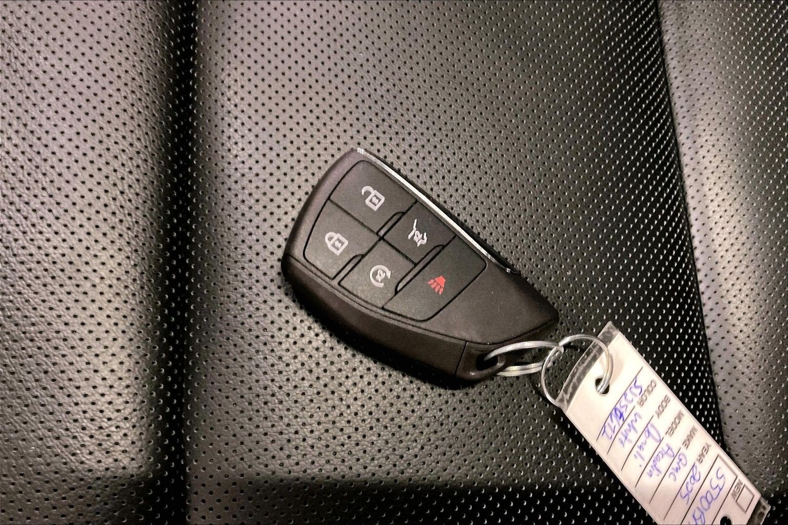 2025 GMC Acadia AWD Denali