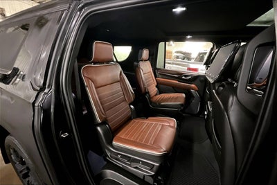 2023 GMC Yukon XL Denali Ultimate