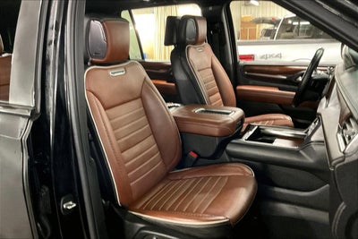 2023 GMC Yukon XL Denali Ultimate