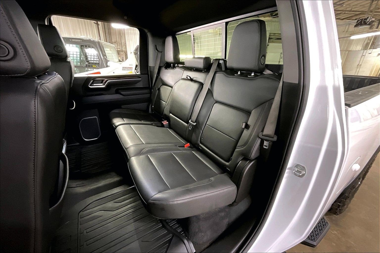 2025 GMC Sierra 2500HD SLT