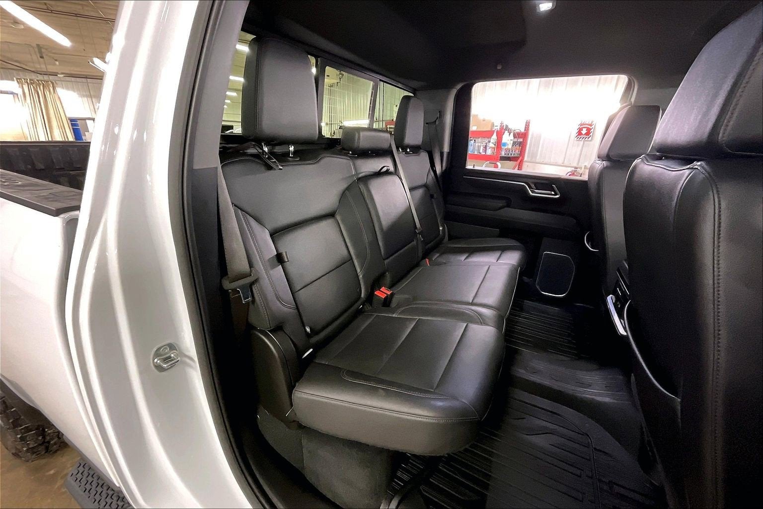 2025 GMC Sierra 2500HD SLT