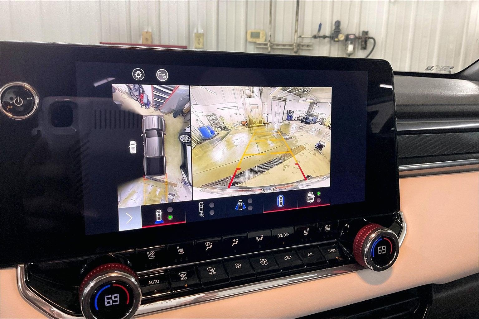 2024 GMC Canyon 4WD AT4X