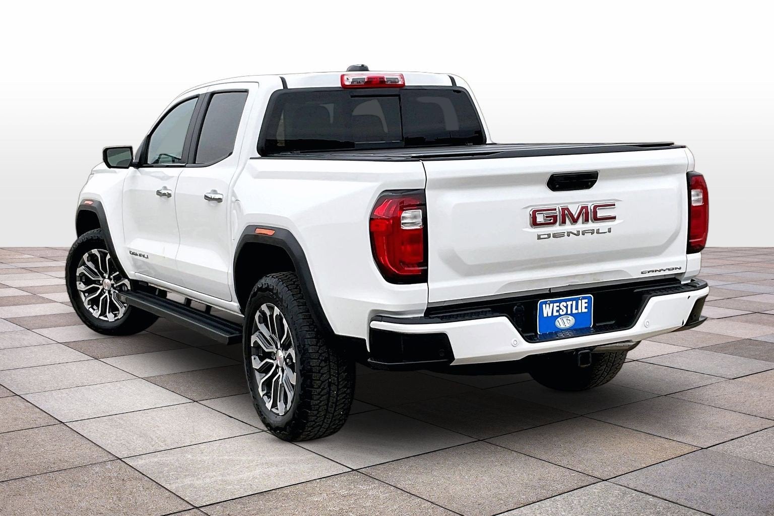 2023 GMC Canyon 4WD Denali