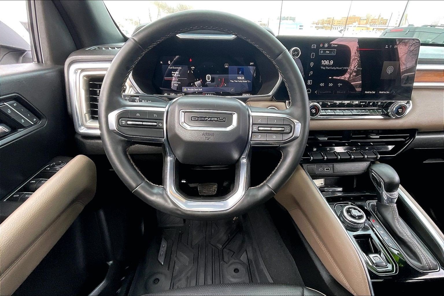 2023 GMC Canyon 4WD Denali