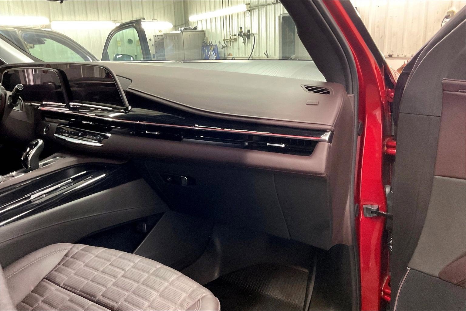 2024 Cadillac Escalade AWD V-Series