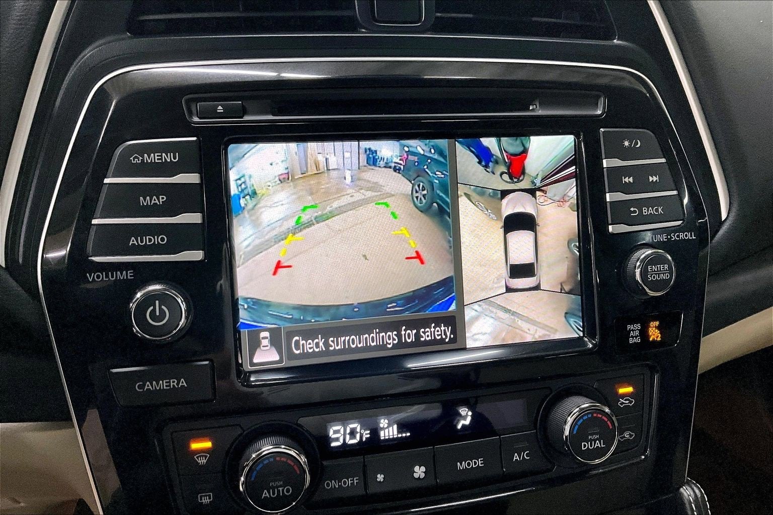 2023 Nissan Maxima Platinum