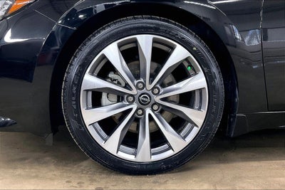 2023 Nissan Maxima Platinum