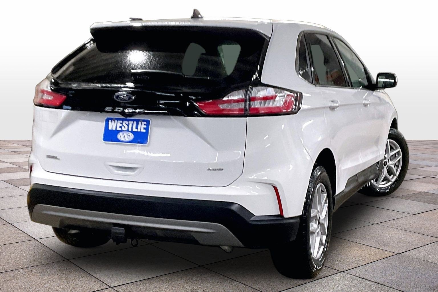 2024 Ford Edge Base