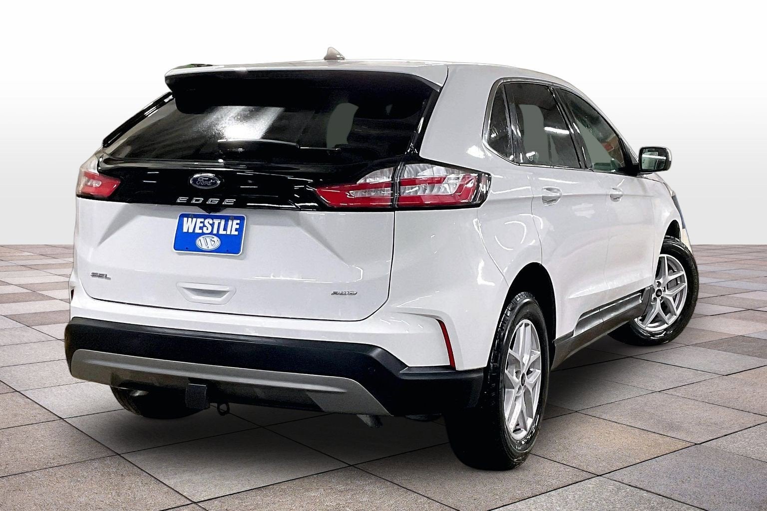 2024 Ford Edge Base