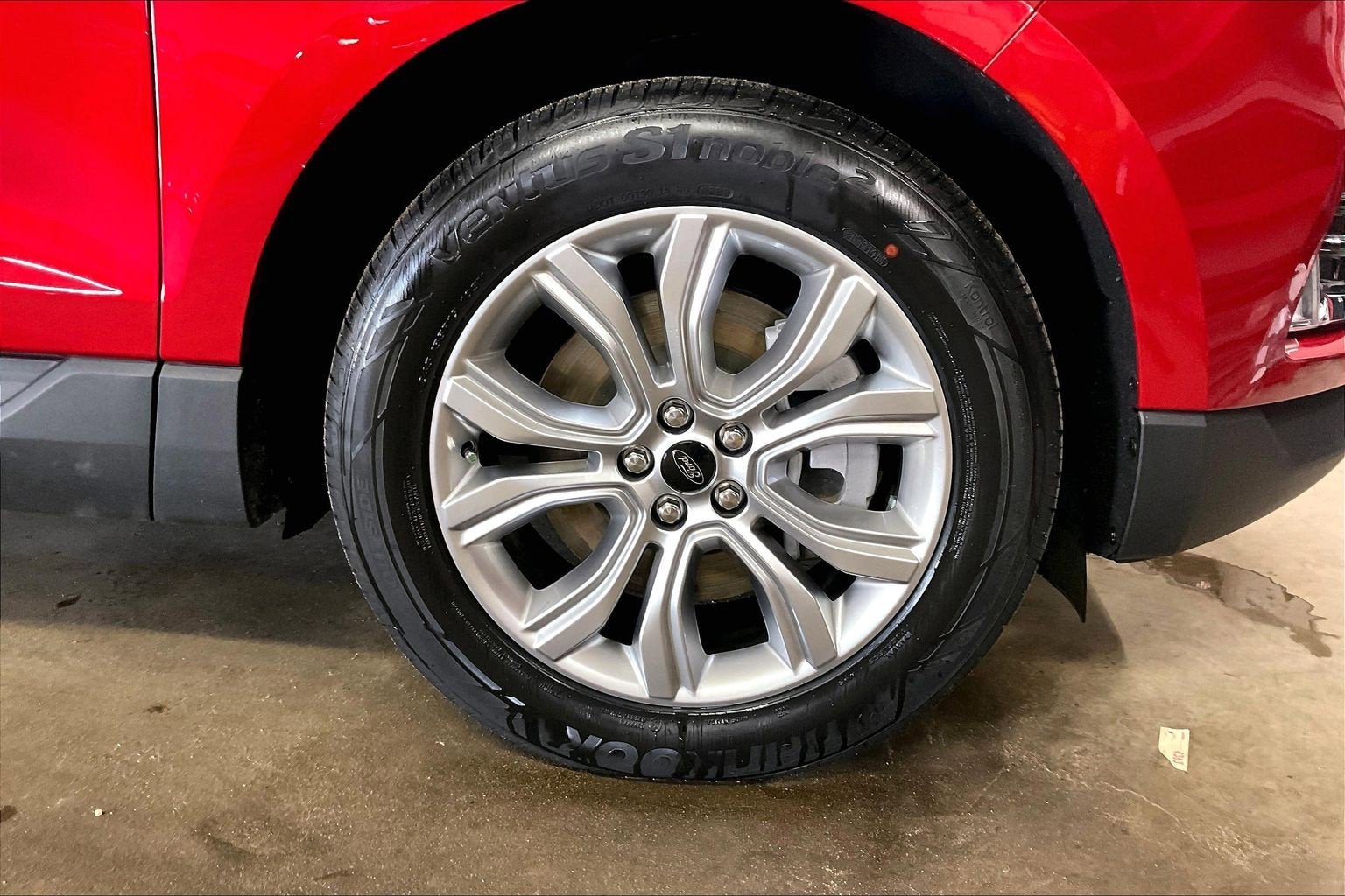 2023 Ford Edge Titanium