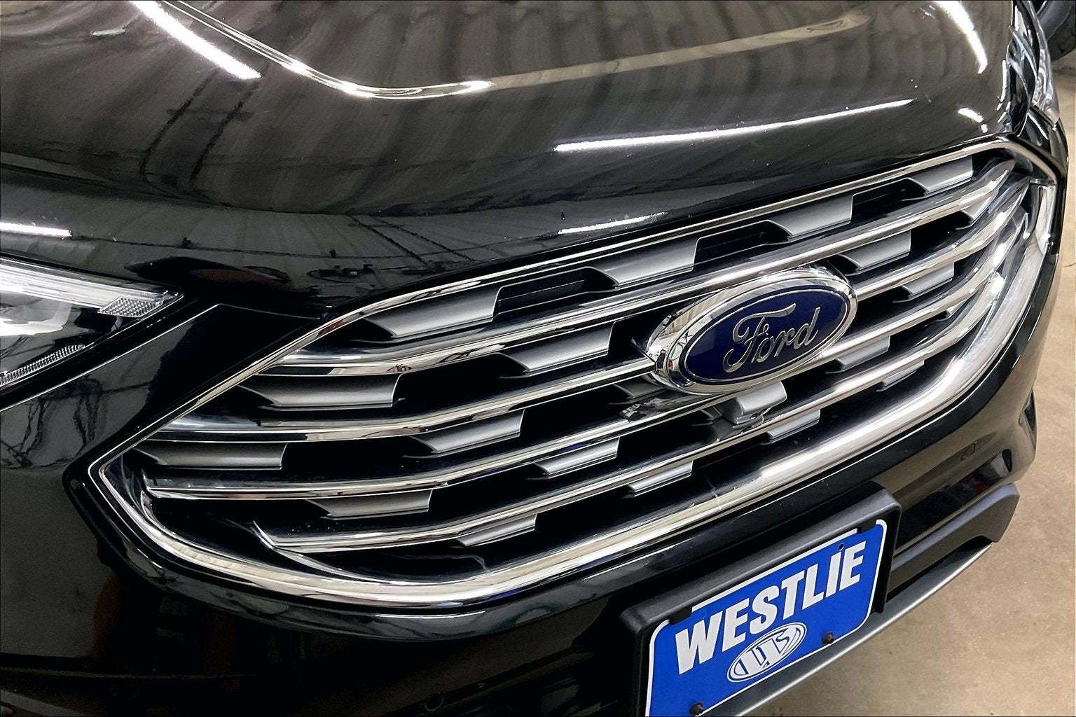 2020 Ford Edge Titanium