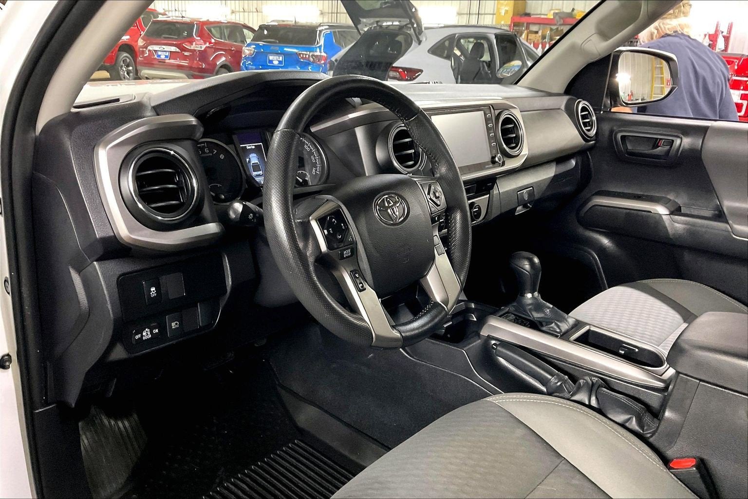 2022 Toyota Tacoma 4WD SR5