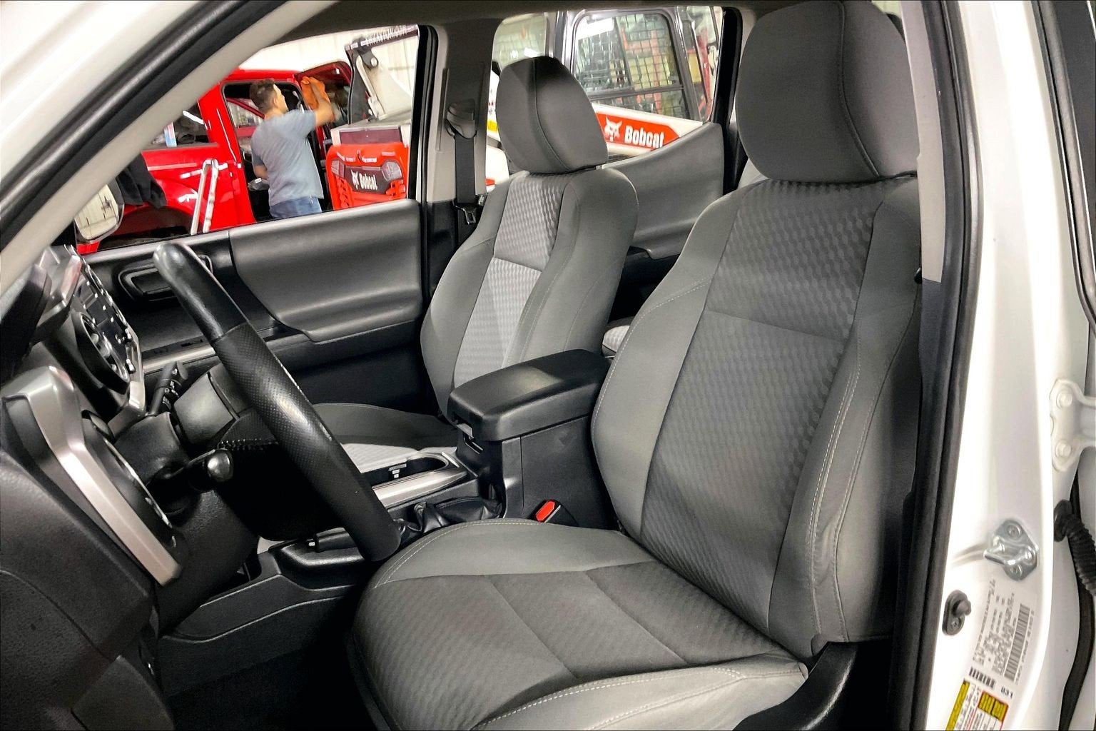 2022 Toyota Tacoma 4WD SR5