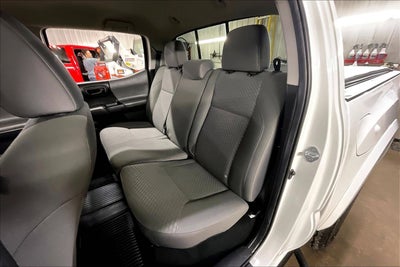 2022 Toyota Tacoma 4WD SR5