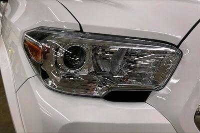 2022 Toyota Tacoma 4WD SR5