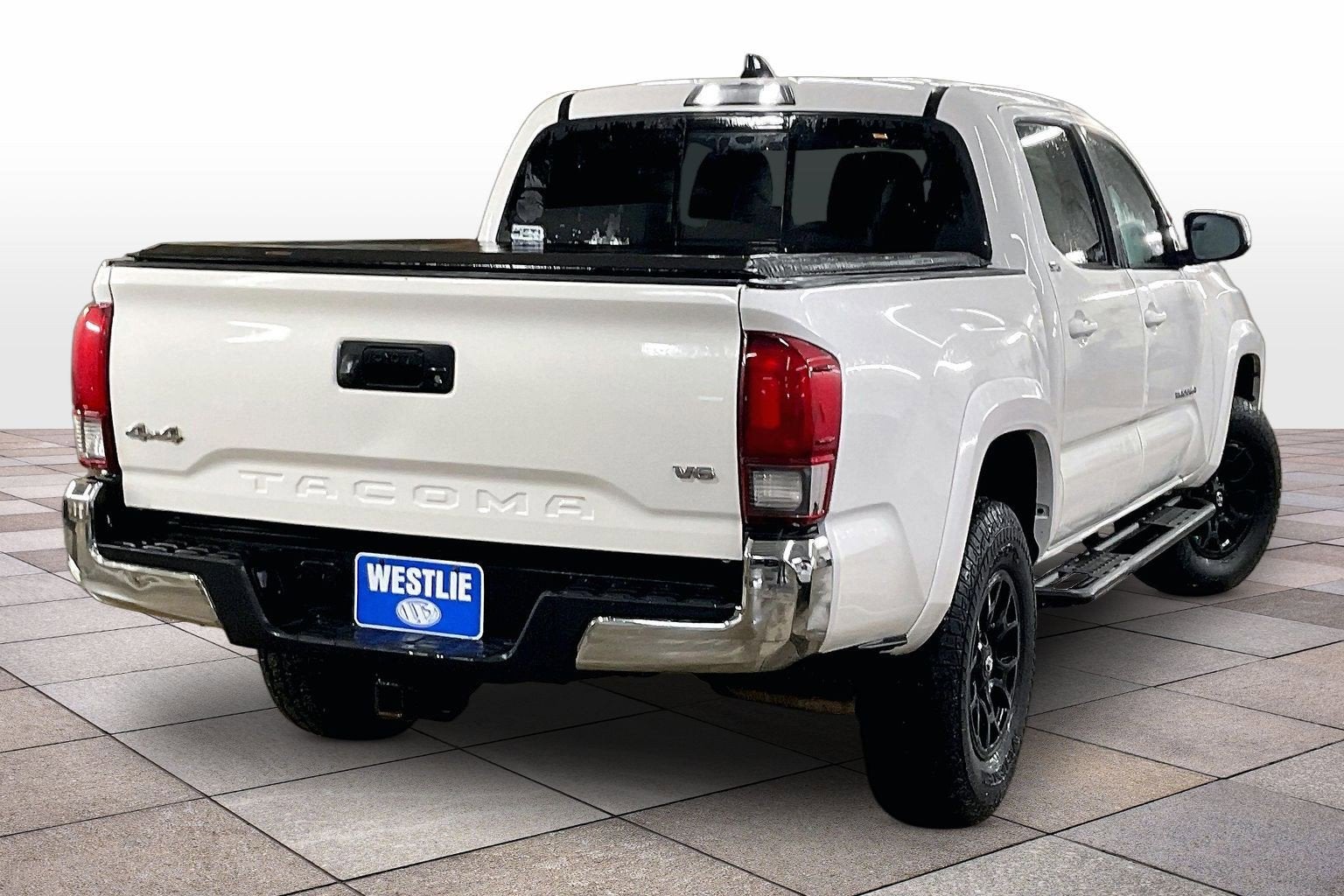 2022 Toyota Tacoma 4WD SR5
