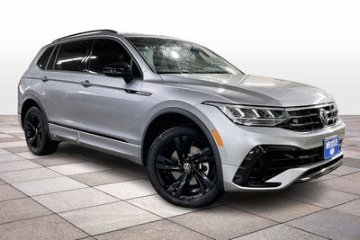 2024 Volkswagen Tiguan SE R-Line Black