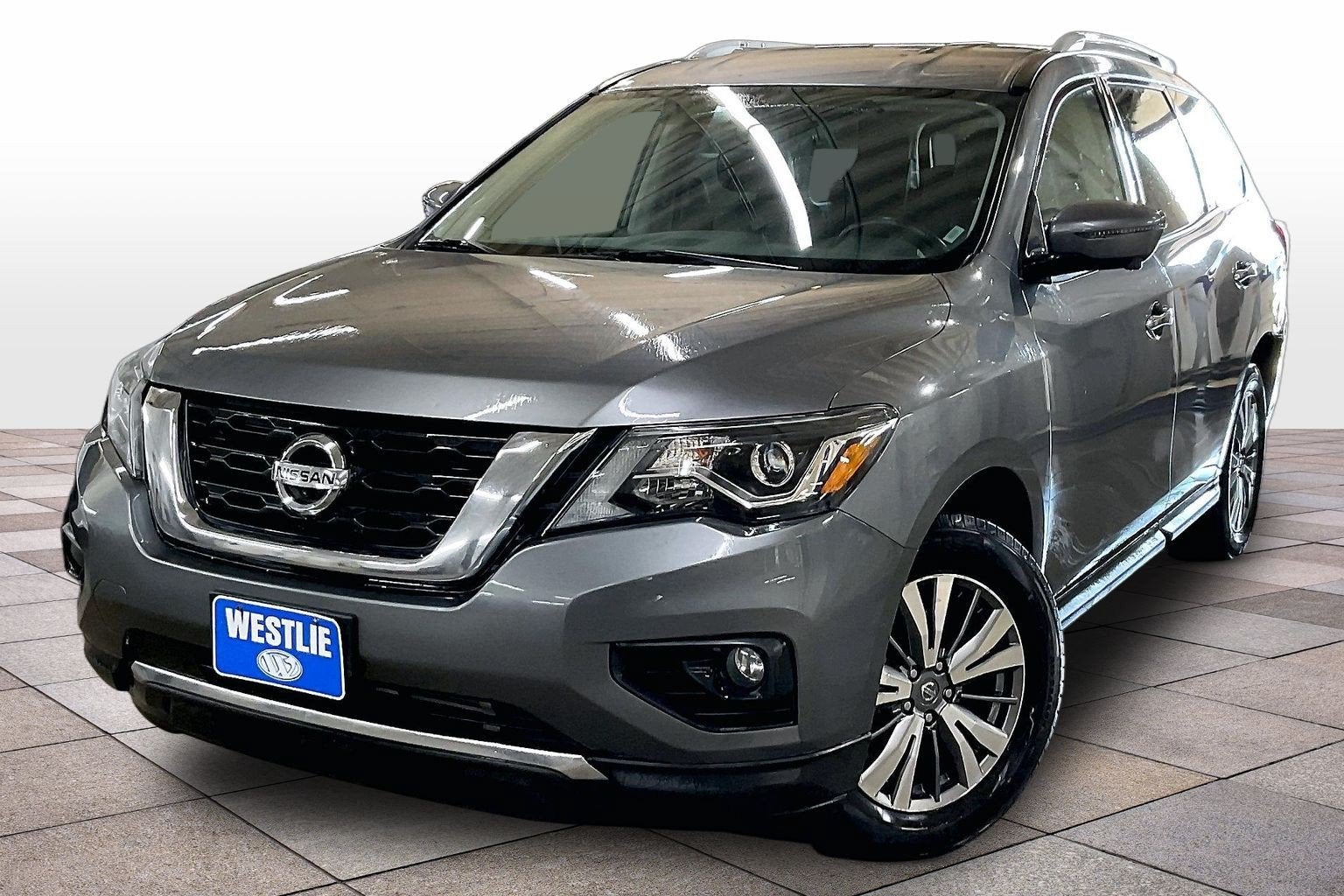 2020 Nissan Pathfinder SL