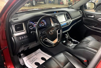 2019 Toyota Highlander Base