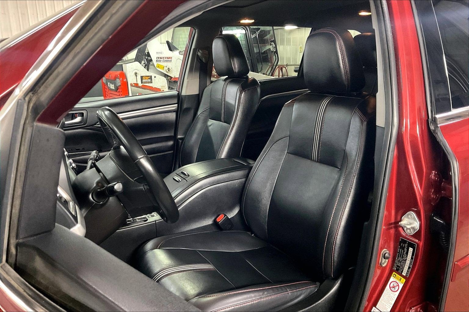 2019 Toyota Highlander Base