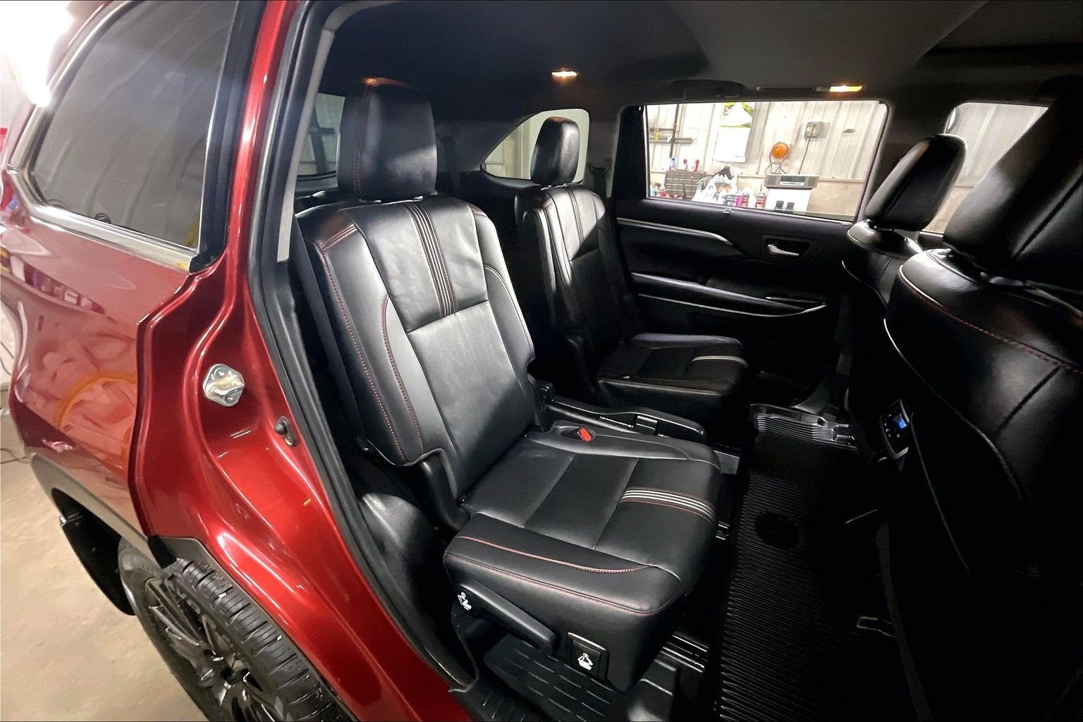 2019 Toyota Highlander Base