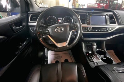 2019 Toyota Highlander Base