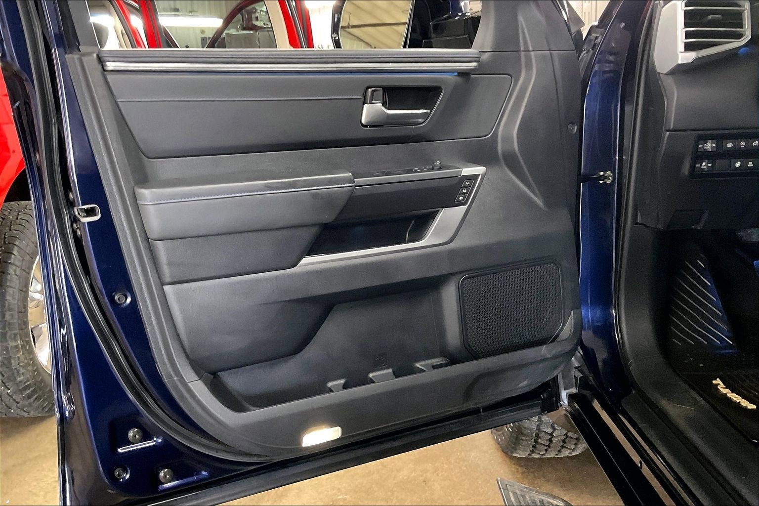 2023 Toyota Tundra 4WD Platinum