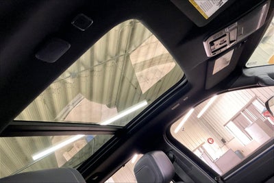 2023 Toyota Tundra 4WD Platinum